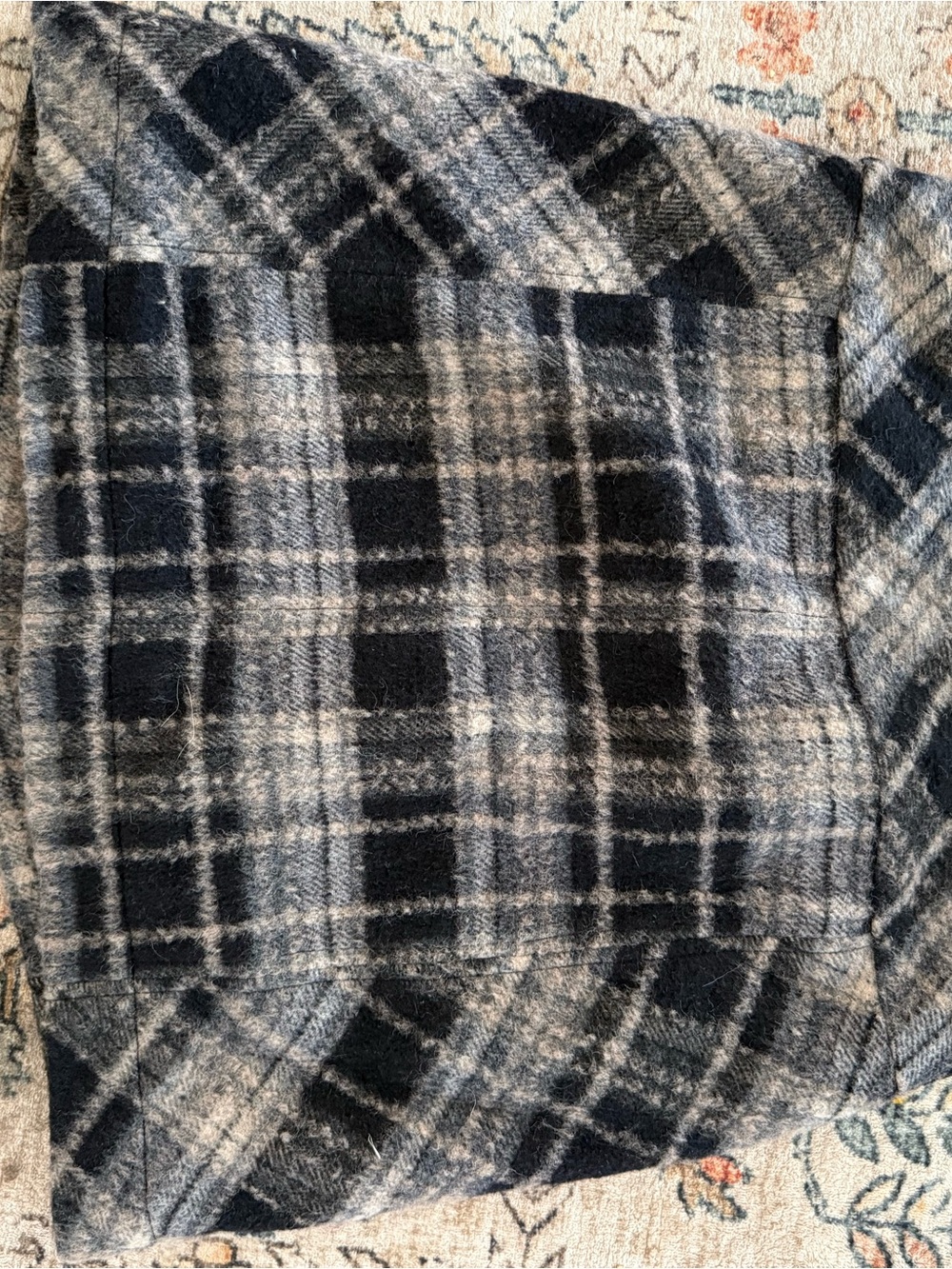 Plaid Wool-Blend Sweater Jacket - Black & Gray